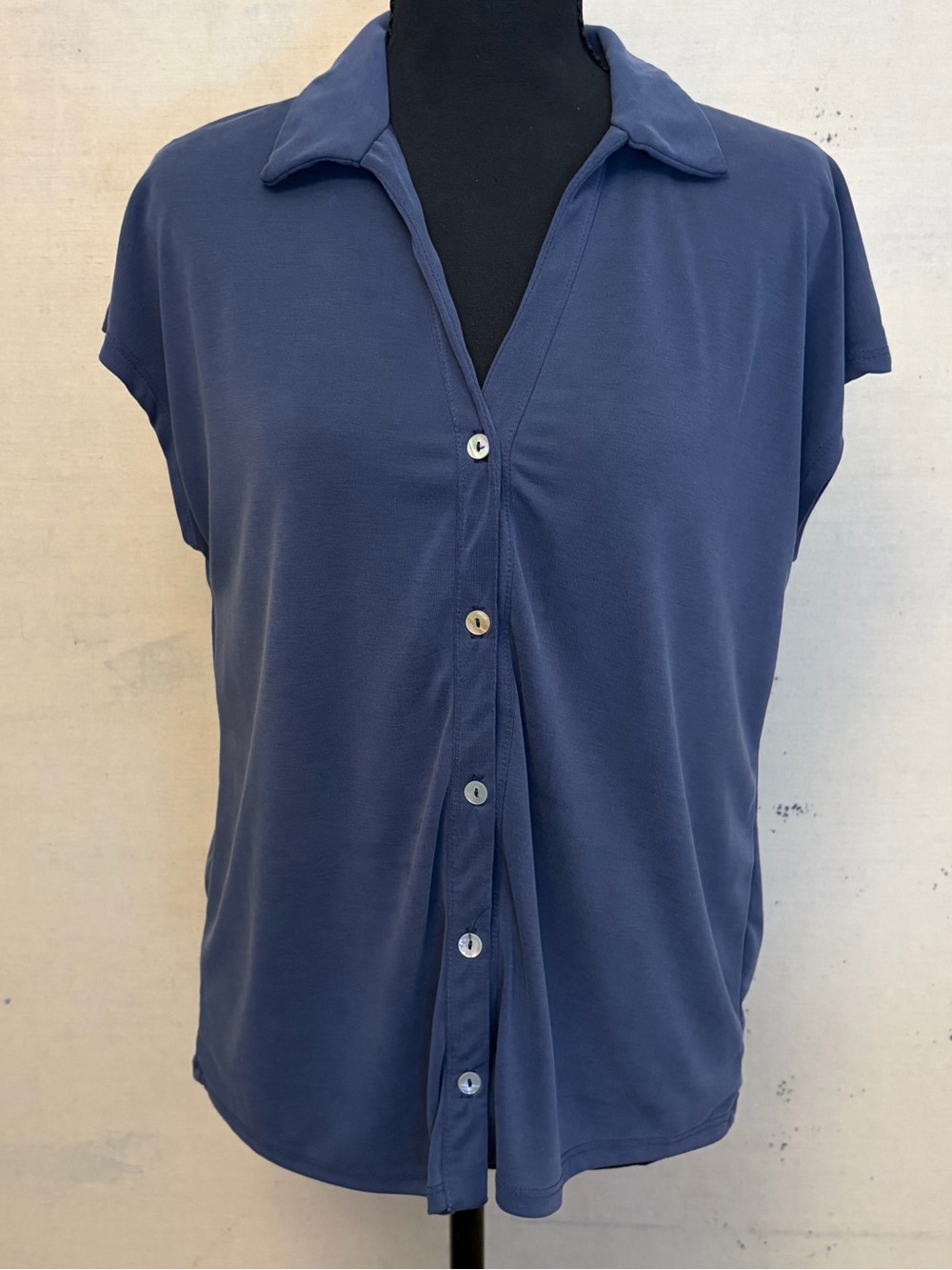 Women’s Slate Blue Short Sleeve Button-Front Blouse, Size Small
